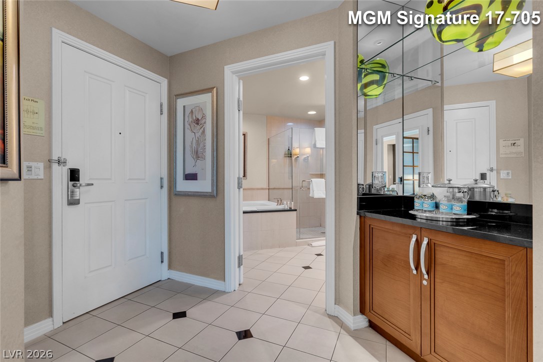 Photo 35 of 59, 135 E Harmon Avenue #1705