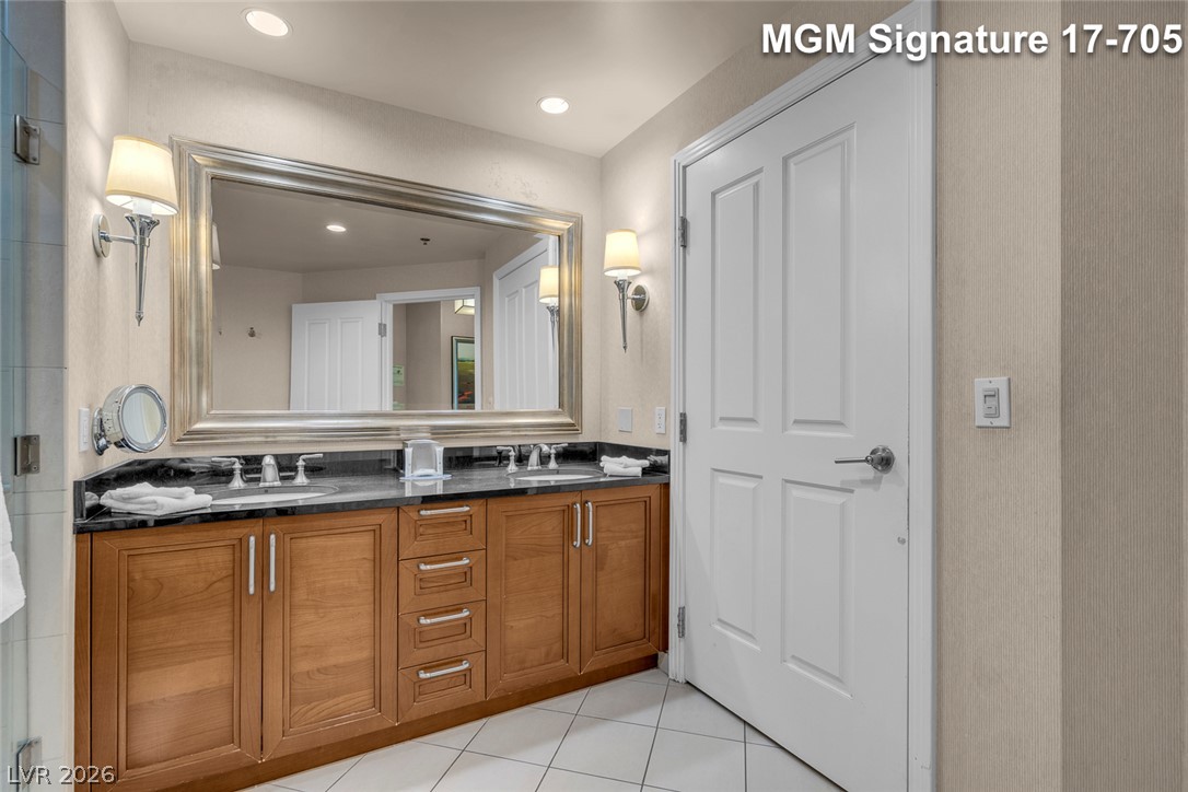 Photo 38 of 59, 135 E Harmon Avenue #1705