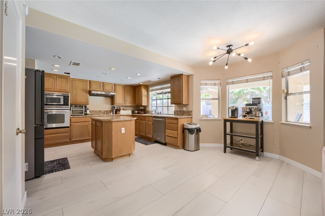 Photo 10 of 29, 6413 Vicuna Drive
