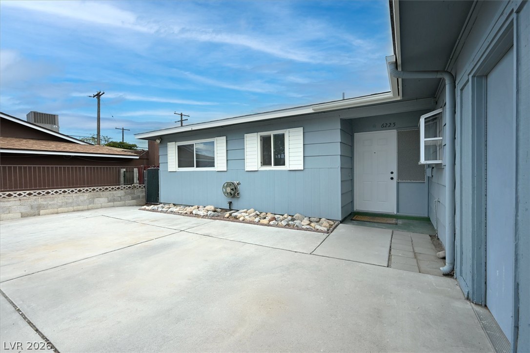 Photo 2 of 6225 McAllister Avenue