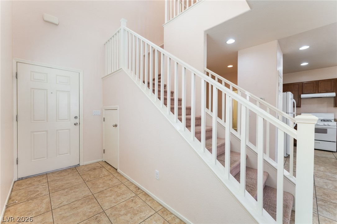 Photo 5 of 7388 Cobbhan Drive