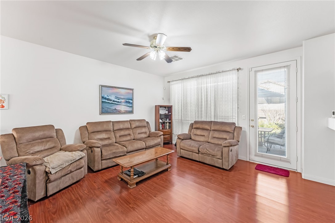 Photo 9 of 32, 1712 Stonefield Street