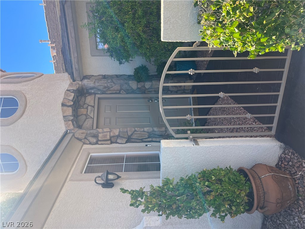 Photo 2 of 2284 Moresca Avenue