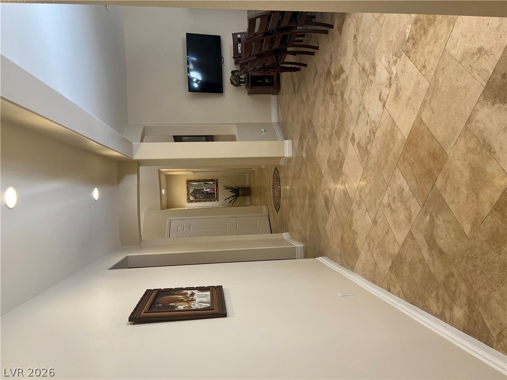 Photo 6 of 23, 2284 Moresca Avenue