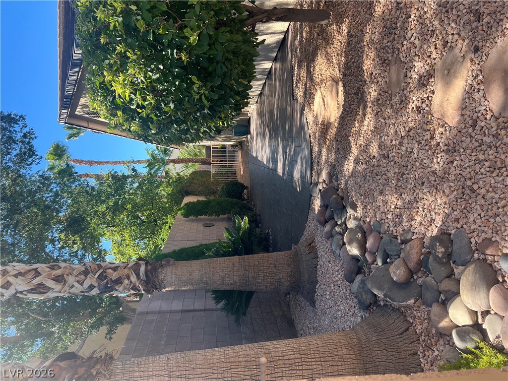 Photo 15 of 23, 2284 Moresca Avenue