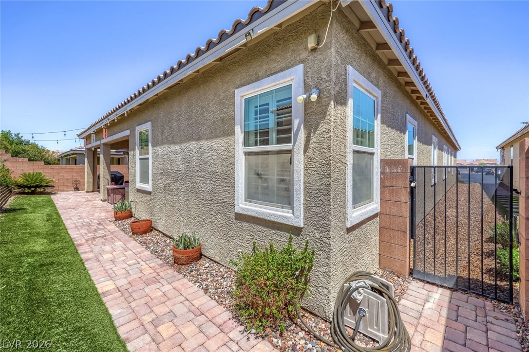 Photo 57 of 75, 3155 Dalmazia Avenue