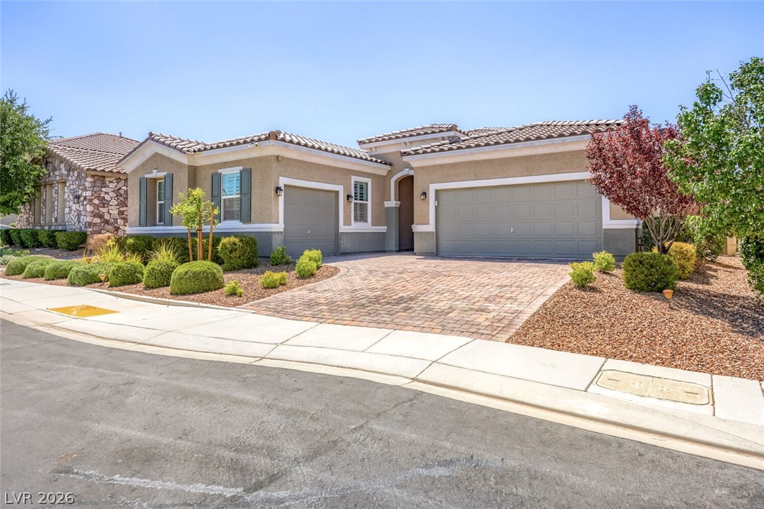 Photo 7 of 75, 3155 Dalmazia Avenue
