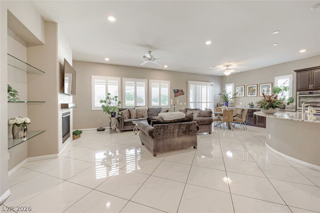 Photo 15 of 75, 3155 Dalmazia Avenue