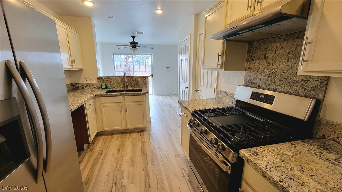 Photo 2 of 3930 Starfield Lane