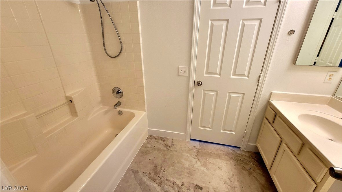 Photo 4 of 3930 Starfield Lane