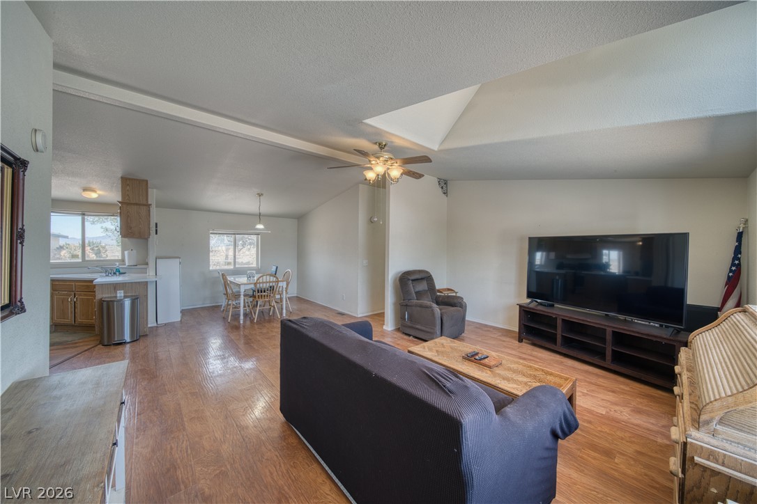 Photo 6 of 23, 2931 Rio Rancho Drive #4