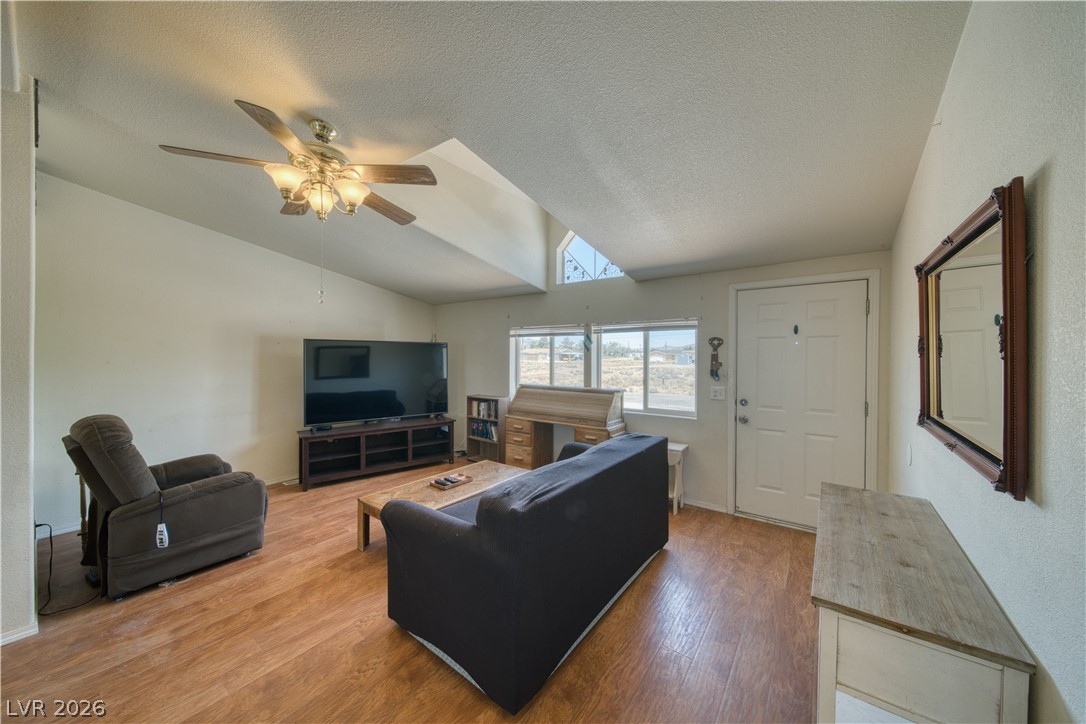 Photo 5 of 2931 Rio Rancho Drive #4