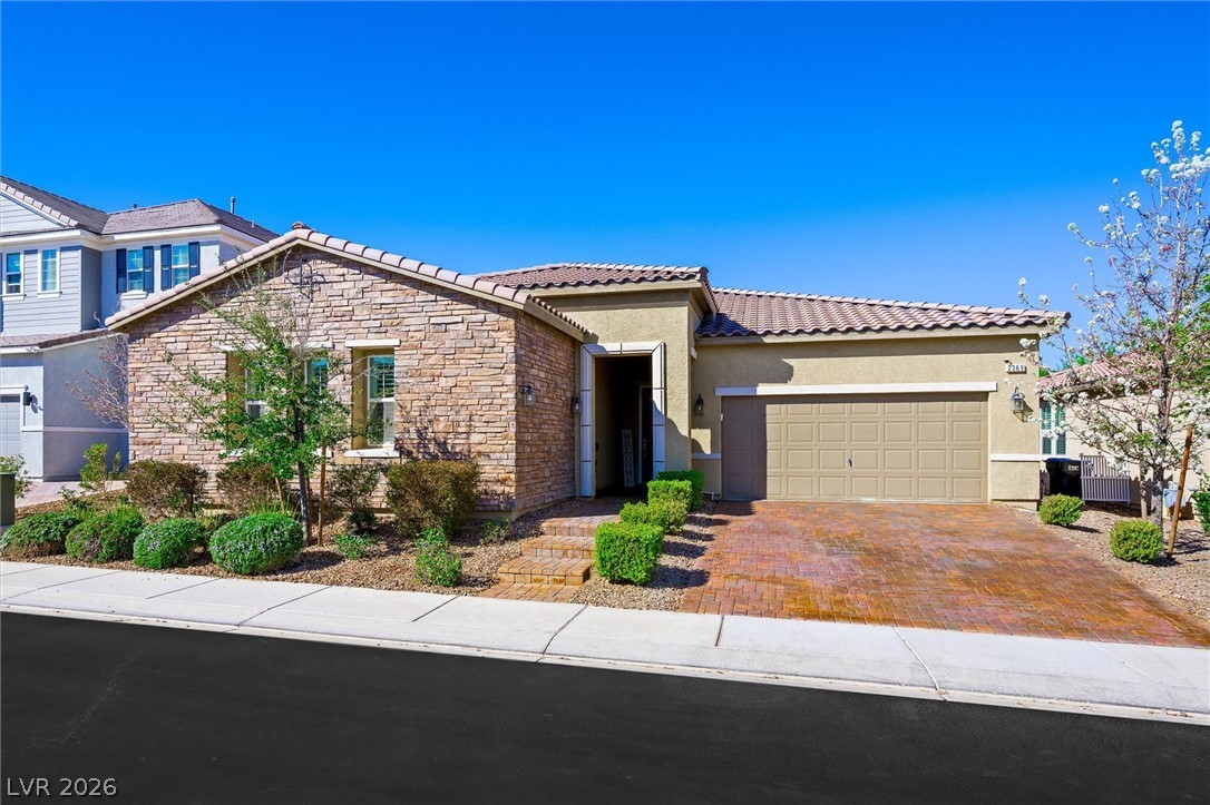 Photo 5 of 2369 Boretto Street