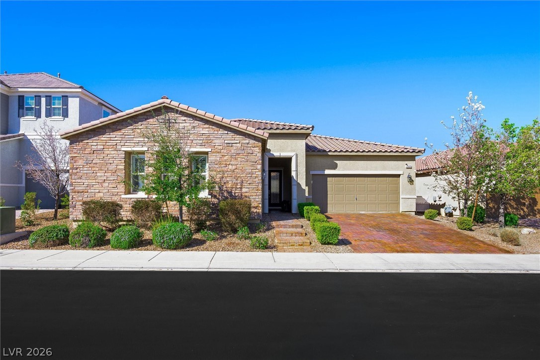 Photo 4 of 2369 Boretto Street