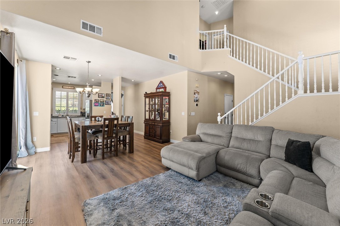 Photo 6 of 39, 8488 Ravencrest Street