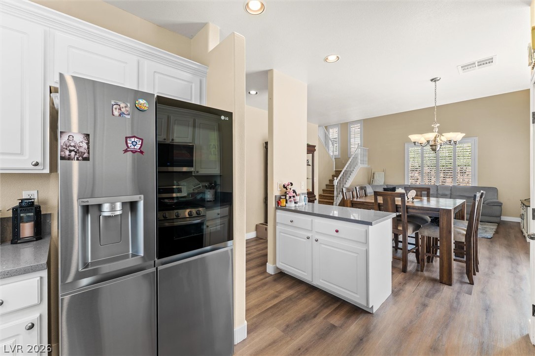 Photo 13 of 39, 8488 Ravencrest Street