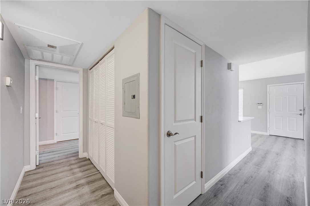 Photo 18 of 47, 3425 E RUSSELL Road #223