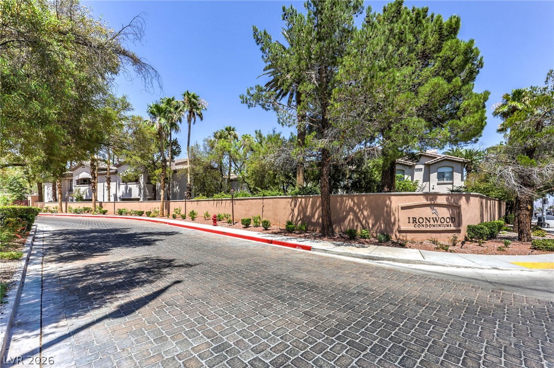101 Breezy Tree Court #203, Las Vegas