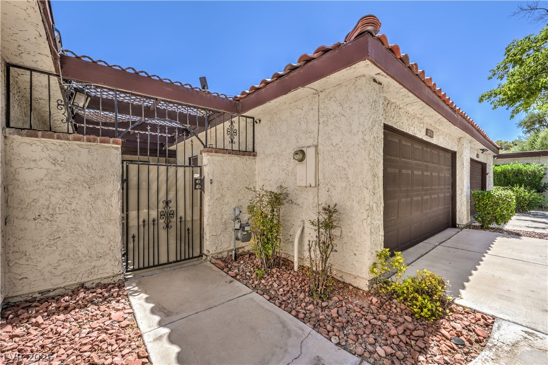 Photo 3 of 2731 San Lago Court