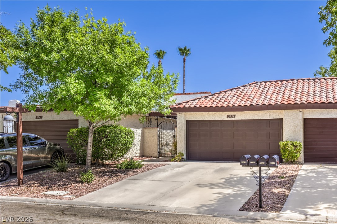 2731 San Lago Court, Las Vegas