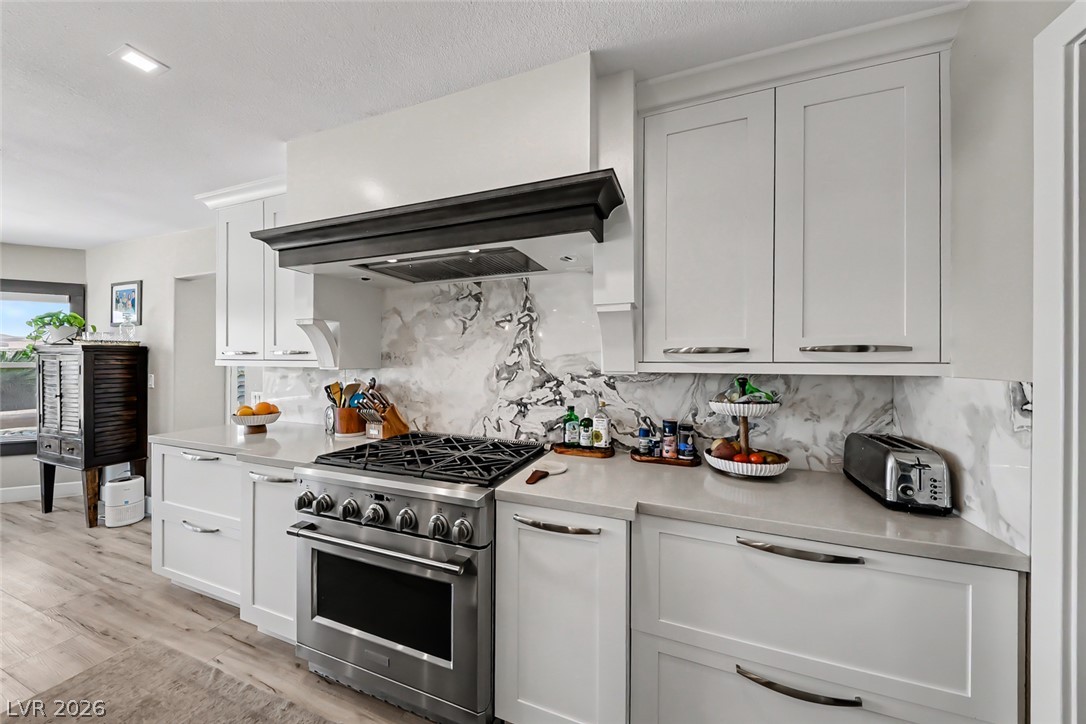 Photo 16 of 38, 8986 Sidebrook Court