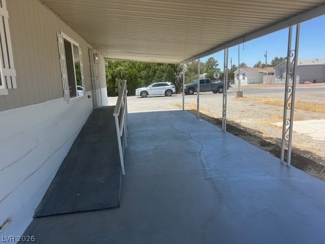 Photo 4 of 1061 S Comstock Circle