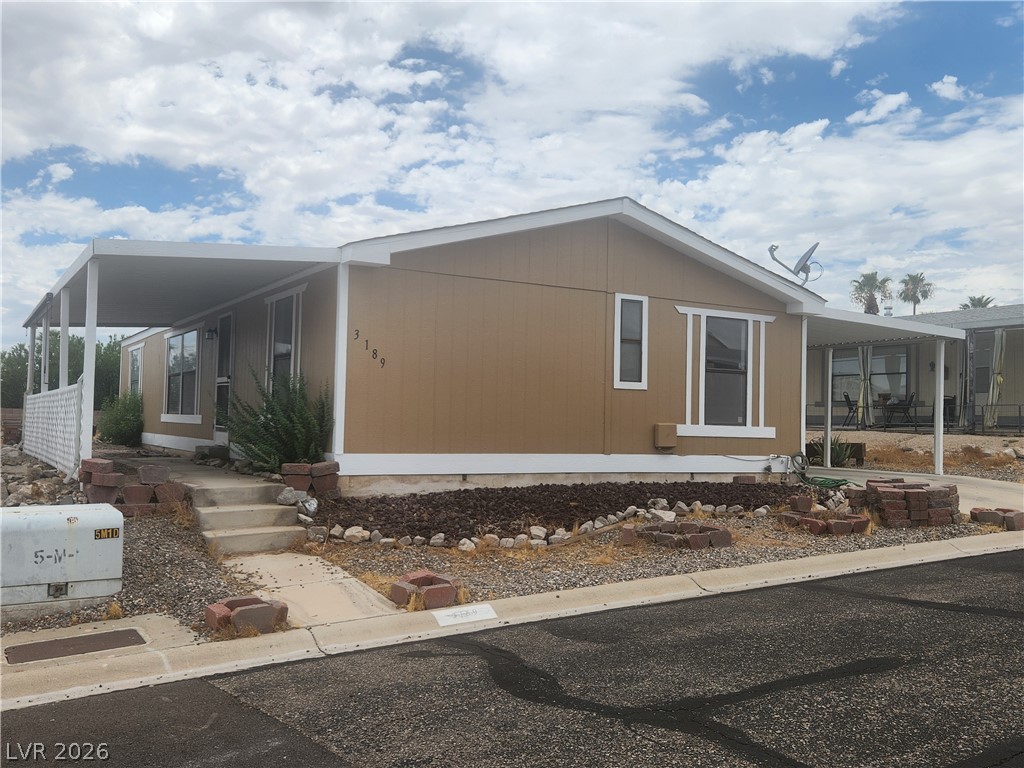 Photo 3 of 3189 Del Monte Street