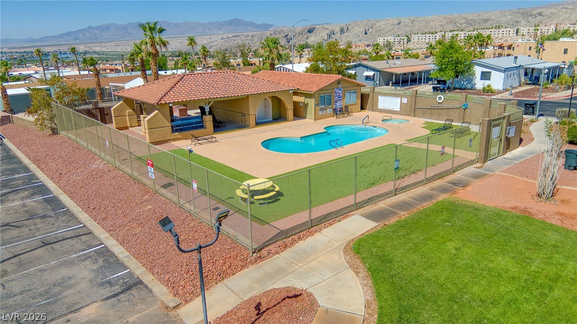 Photo 31 of 35, 3189 Del Monte Street