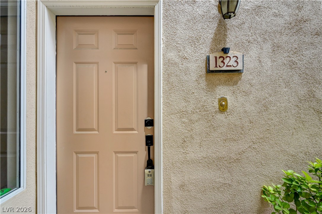 Photo 8 of 28, 2050 W Warm Springs Road #1323