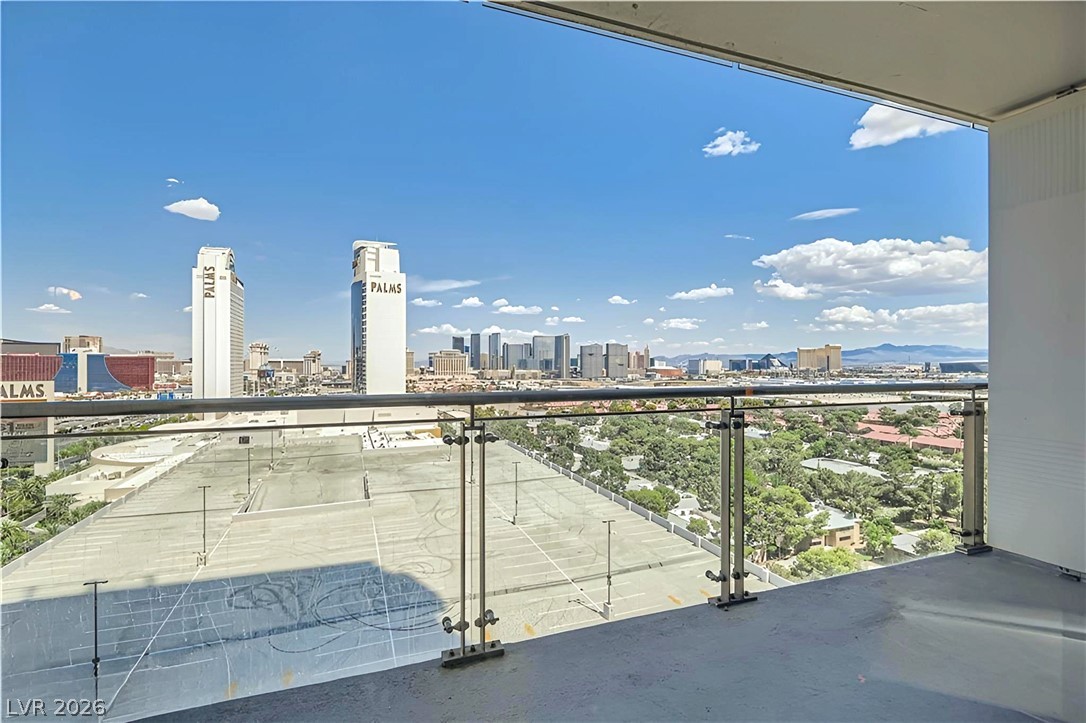 Photo 31 of 58, 4381 W Flamingo Road #1516