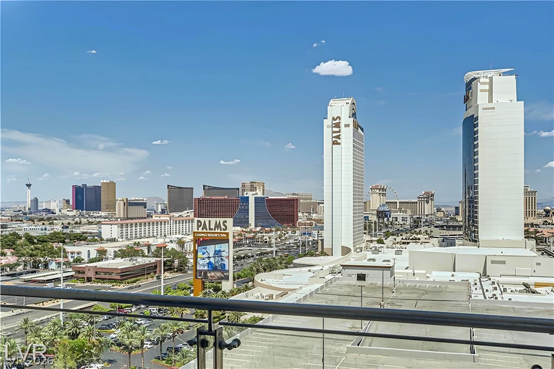 Photo 33 of 58, 4381 W Flamingo Road #1516