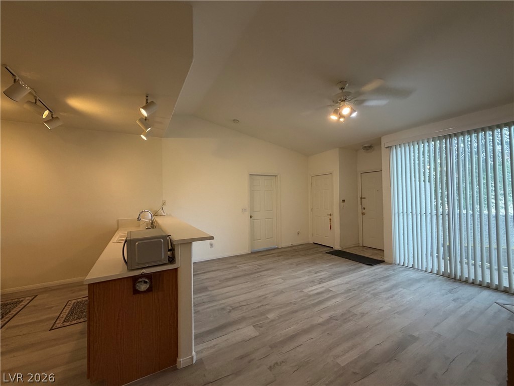 Photo 7 of 49, 4960 Harrison Drive #230