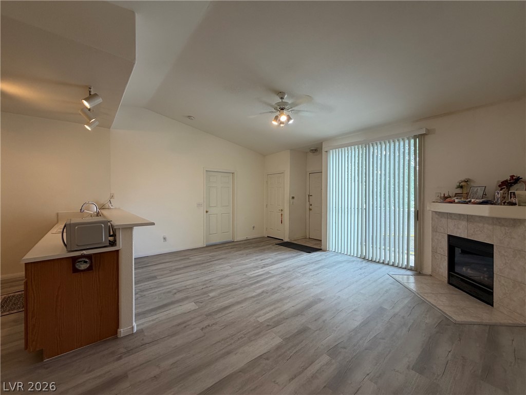 Photo 15 of 49, 4960 Harrison Drive #230