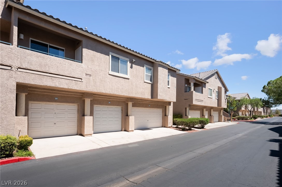 Photo 7 of 36, 2052 Gravel Hill Street #201