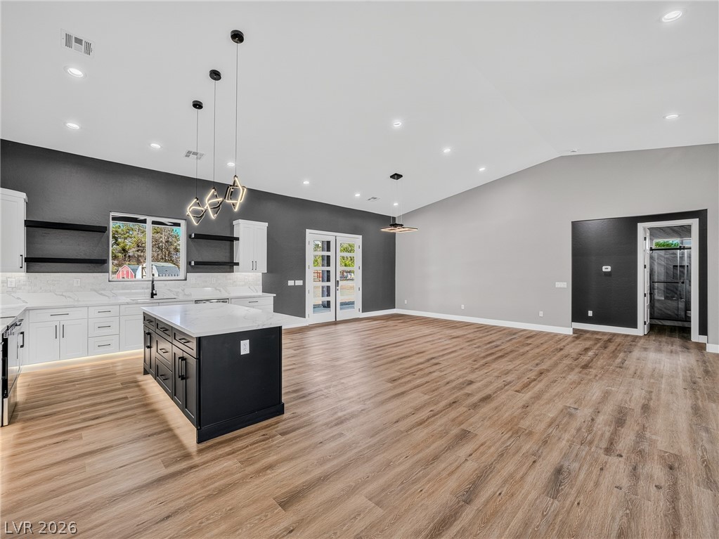 Photo 6 of 36, 1860 Doral Court
