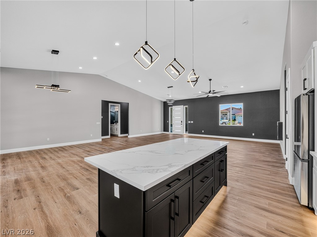 Photo 7 of 36, 1860 Doral Court