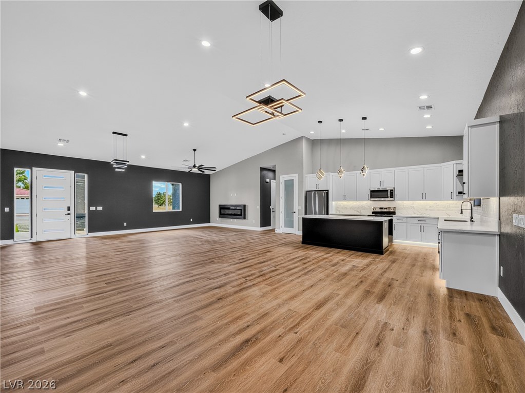 Photo 4 of 1860 Doral Court