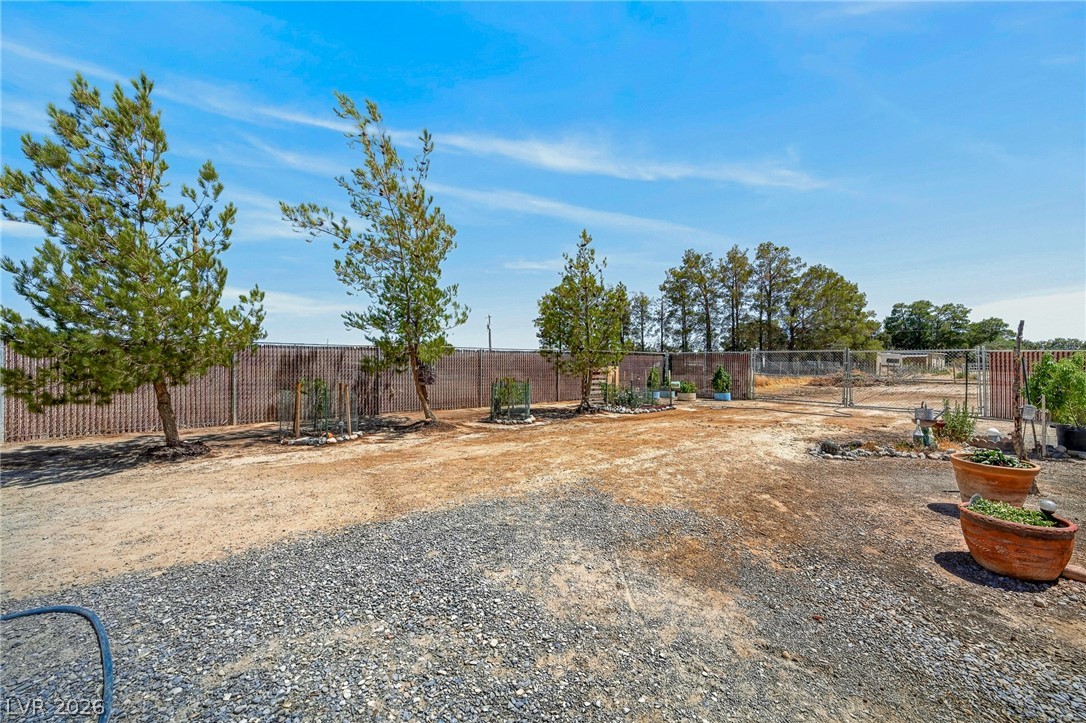 Photo 45 of 68, 4031 E Cheyenne Way