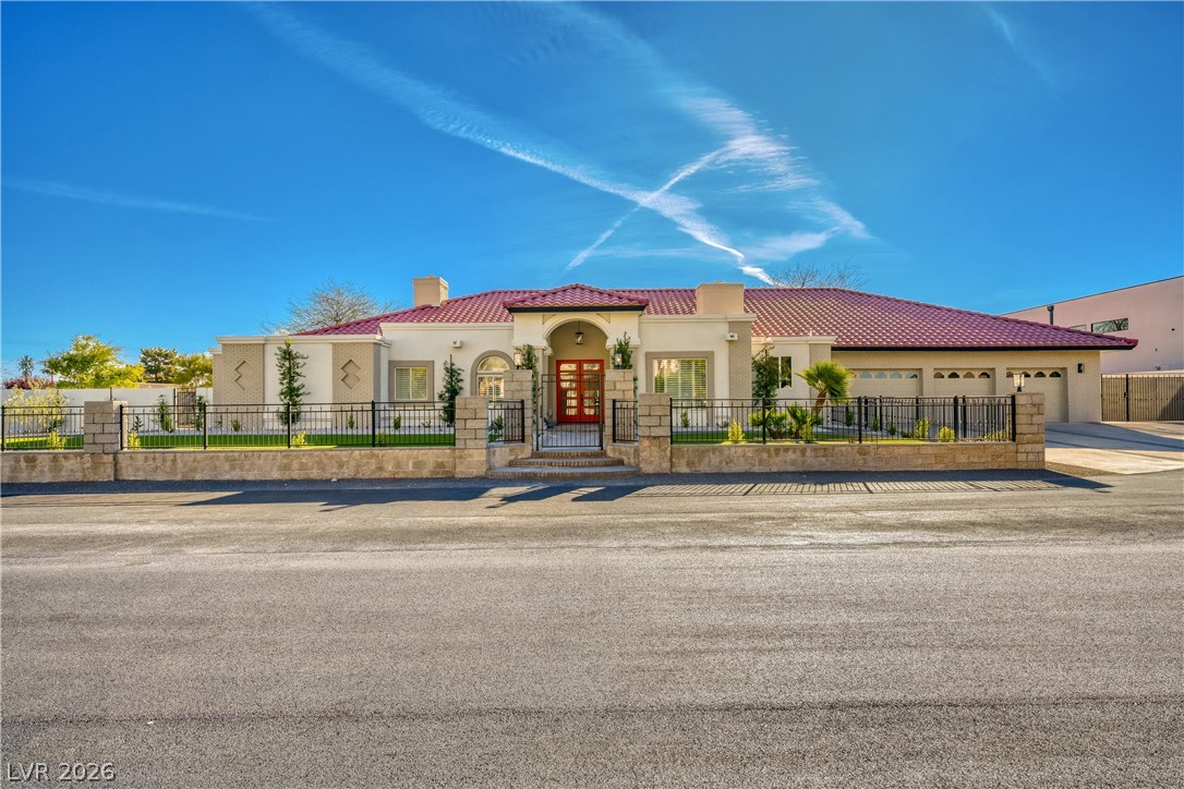8755 Hickam Avenue, Las Vegas 89129