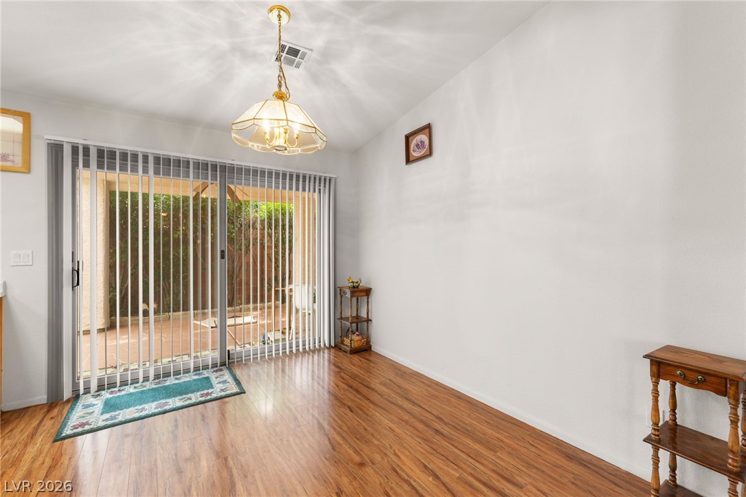Photo 16 of 33, 1232 Wigwam Street