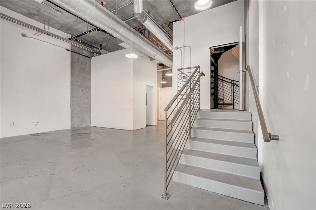 Photo 4 of 353 E Bonneville Avenue #181/281