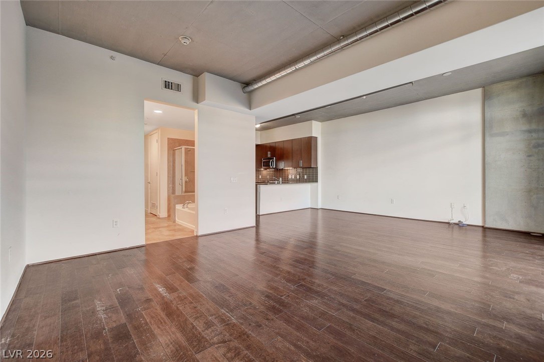 Photo 27 of 56, 353 E Bonneville Avenue #181/281