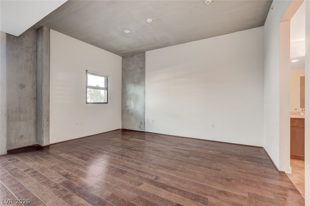 Photo 28 of 56, 353 E Bonneville Avenue #181/281