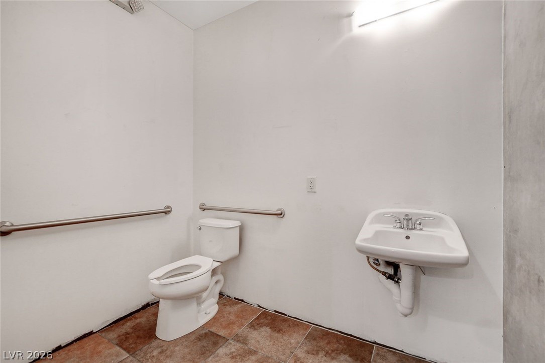 Photo 38 of 56, 353 E Bonneville Avenue #181/281