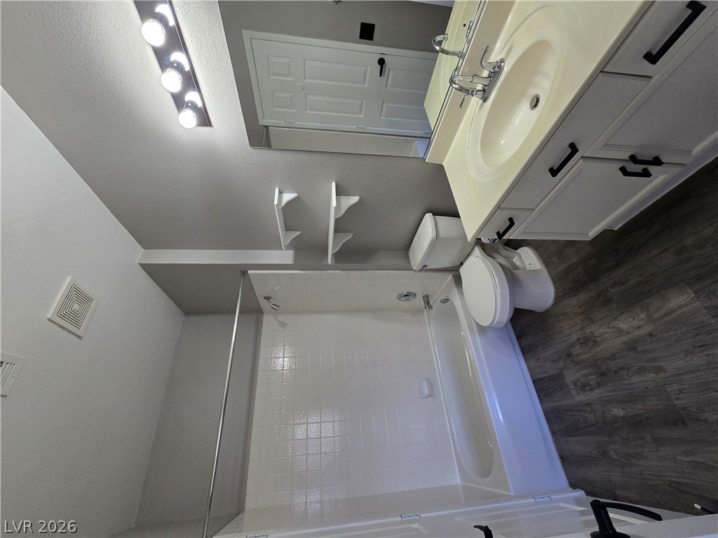 Photo 23 of 32, 300 Amber Pine Street #207