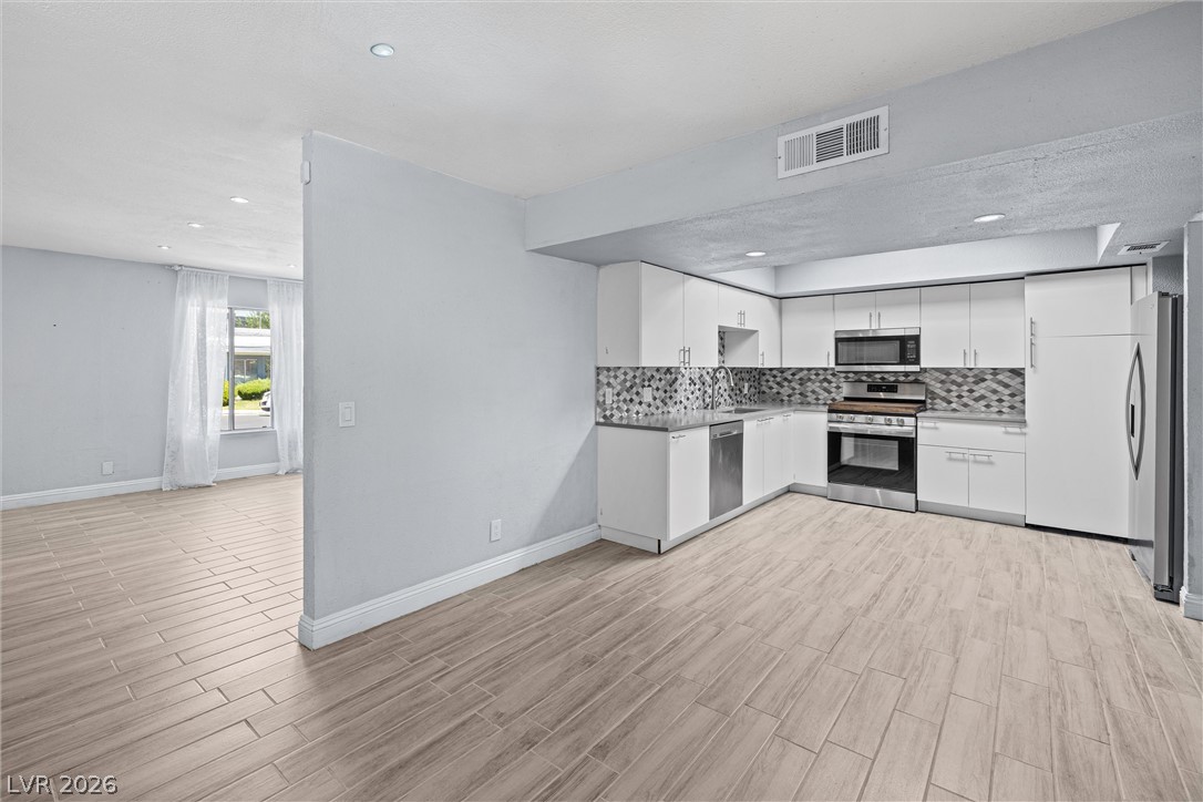 Photo 9 of 43, 3303 Royce Court