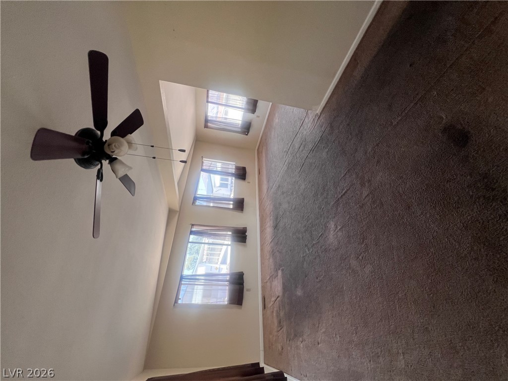 Photo 6 of 13, 5565 Tres Piedras Road