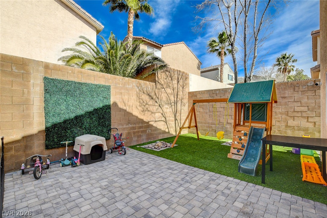 Photo 44 of 48, 2672 Strichen Avenue