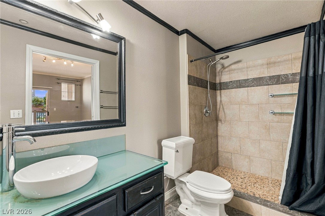 Photo 19 of 40, 5855 Valley Drive #1080