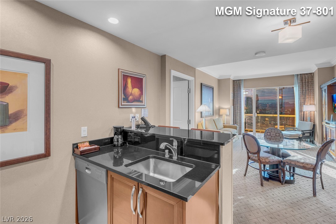Photo 16 of 92, 125 E Harmon Avenue #3701&3703